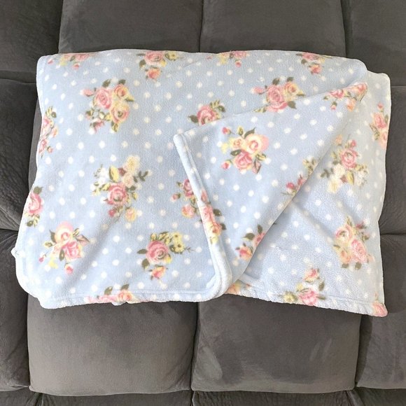 Nanette Lepore Bedding Nanette Lepore Luxe Throw Blanket Blue Floral Poshmark